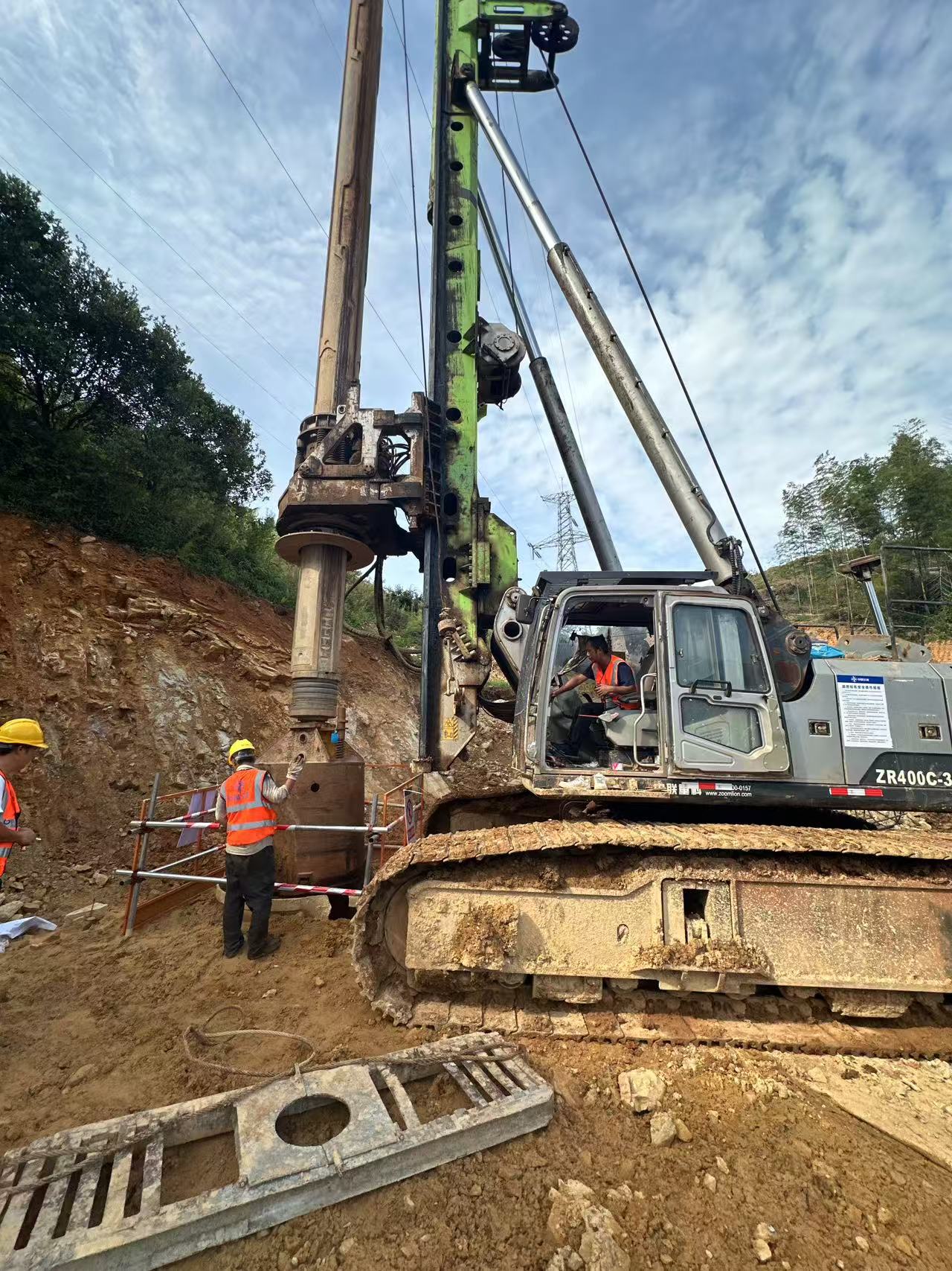 Ϊɽ�Ӽܺ���  �𳻸��ٽ��������ؼ���һ�� ����С�����ش����׸�׮����׼�ɿ�